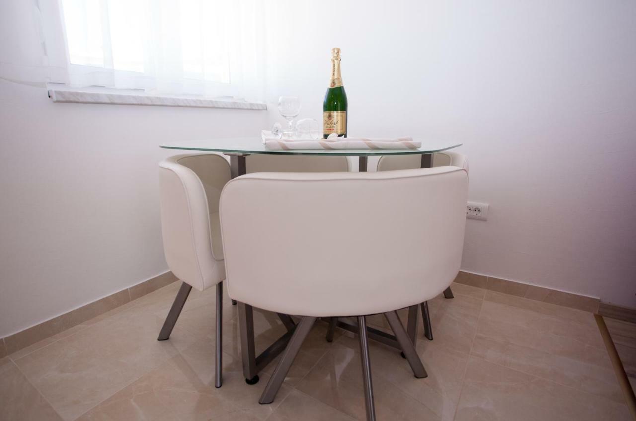 Apartments Mia 4&5 บาชกาโวดา ภายนอก รูปภาพ