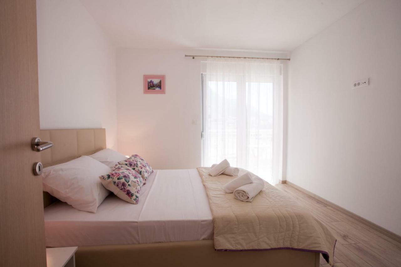 Apartments Mia 4&5 บาชกาโวดา ภายนอก รูปภาพ