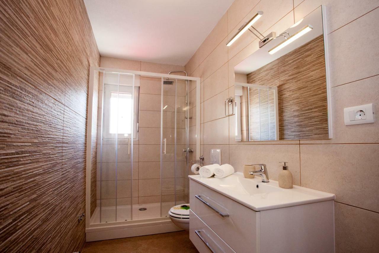 Apartments Mia 4&5 บาชกาโวดา ภายนอก รูปภาพ