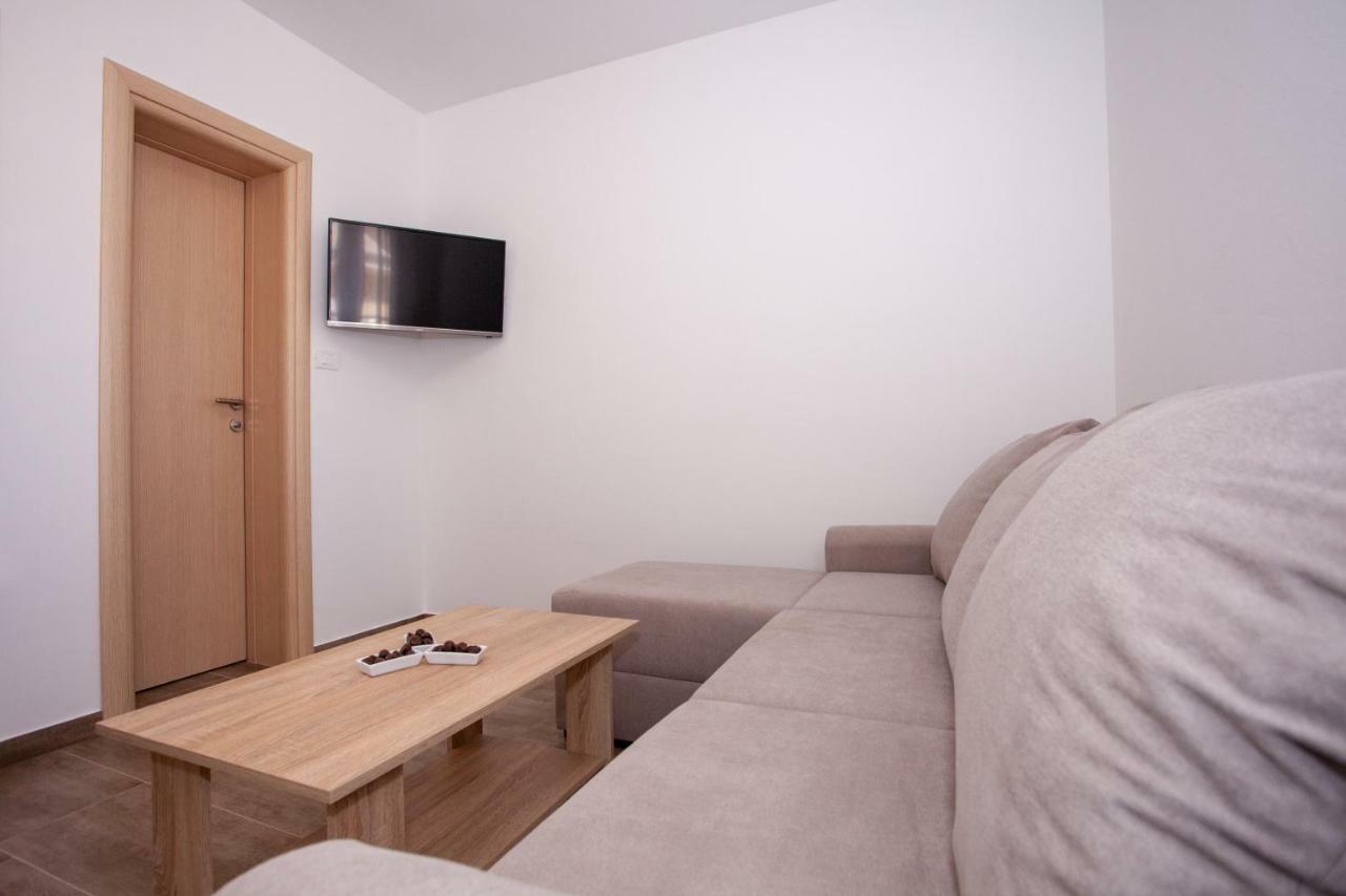 Apartments Mia 4&5 บาชกาโวดา ภายนอก รูปภาพ