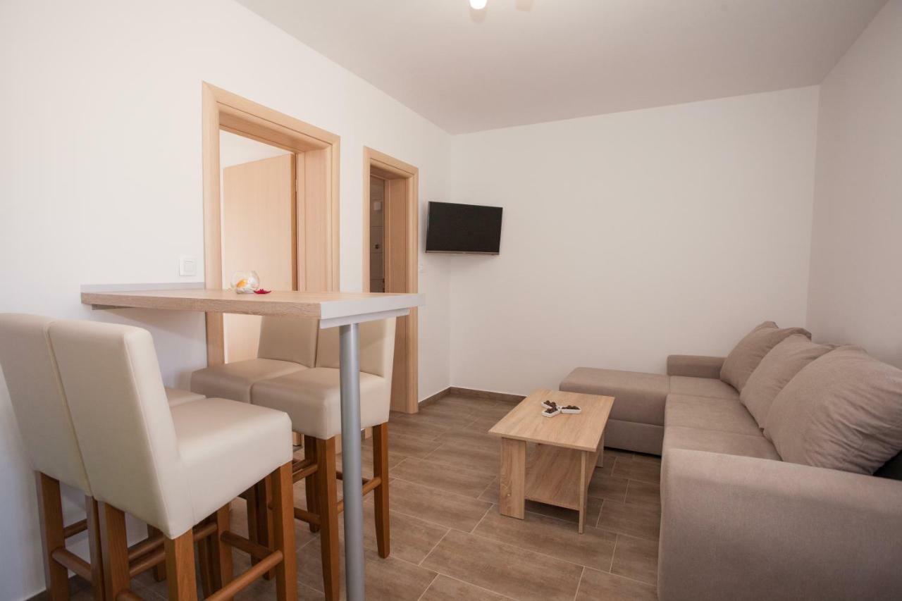 Apartments Mia 4&5 บาชกาโวดา ภายนอก รูปภาพ