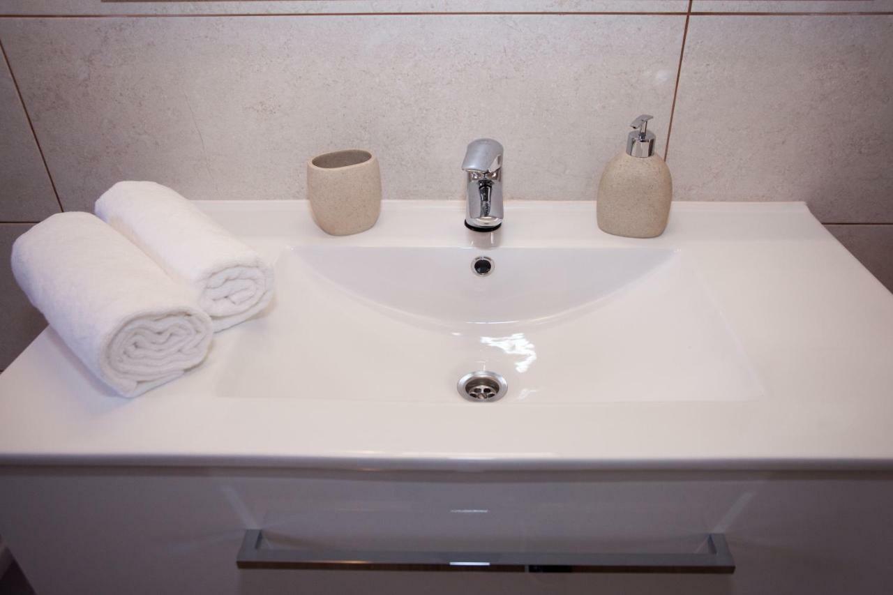 Apartments Mia 4&5 บาชกาโวดา ภายนอก รูปภาพ