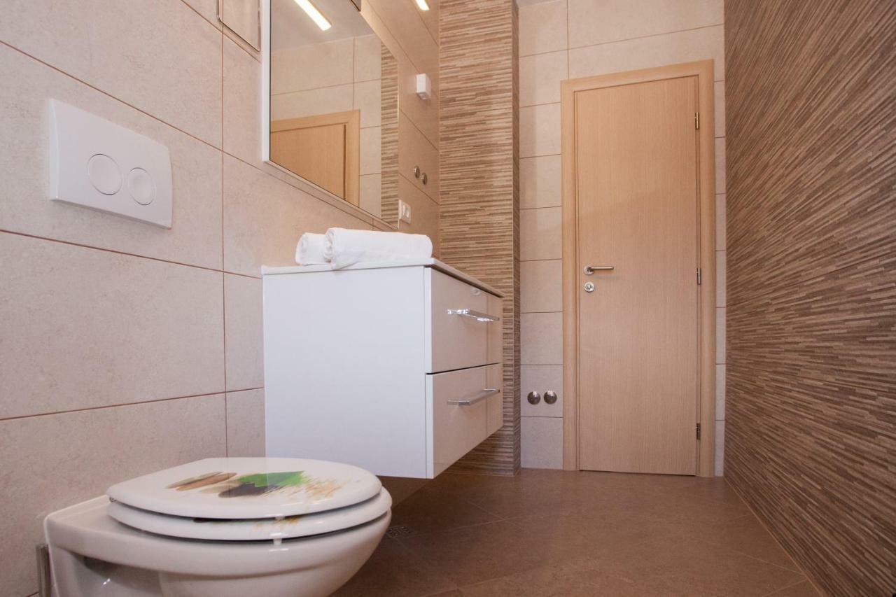 Apartments Mia 4&5 บาชกาโวดา ภายนอก รูปภาพ